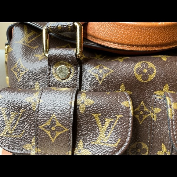 Louis Vuitton Handbag Authentic Manhattan Monogram Leather Camel Strap - Picture 8 of 16
